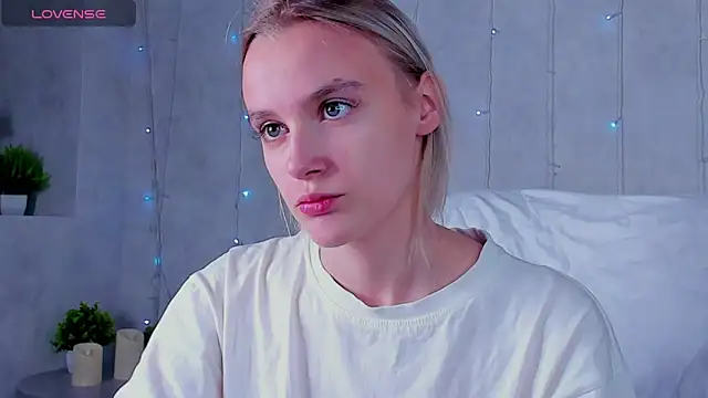 Carolin Miller online show from December 18, 9:59 am