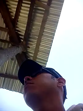 Snapshot of 13elvergon chatting on March 15, 1:06 pm 13elvergon online show from March 15, 1:06 pm