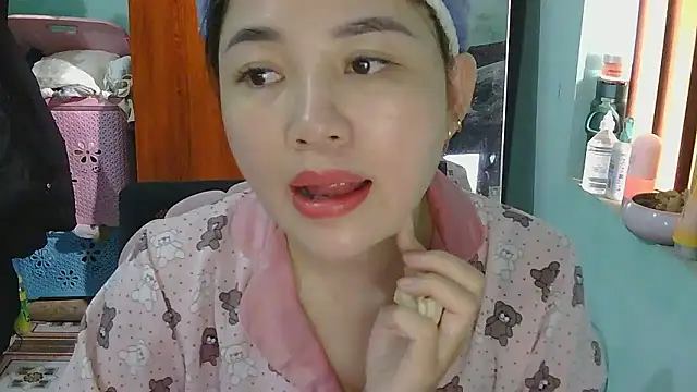 Uhem112 online show from November 8, 5:29 am