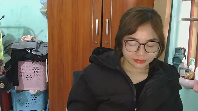 Uhem112 online show from December 16, 12:37 am