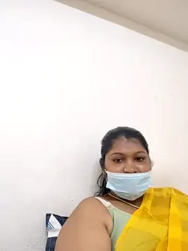 Snapshot of tamil_Miraclequeen chatting on November 10, 4:33 am tamil Miraclequeen online show from November 10, 4:33 am