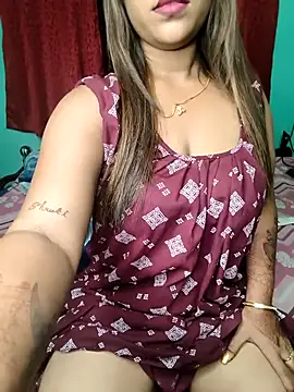 Snapshot of Miss_Mayaa_ chatting on December 1, 4:12 pm Miss Mayaa online show from December 1, 4:12 pm