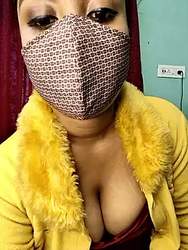 Snapshot of Miss_Mayaa_ chatting on January 13, 3:34 am Miss Mayaa online show from January 13, 3:34 am