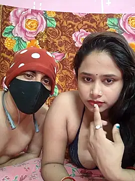 Seducing couple online show from May 10, 4:50 am