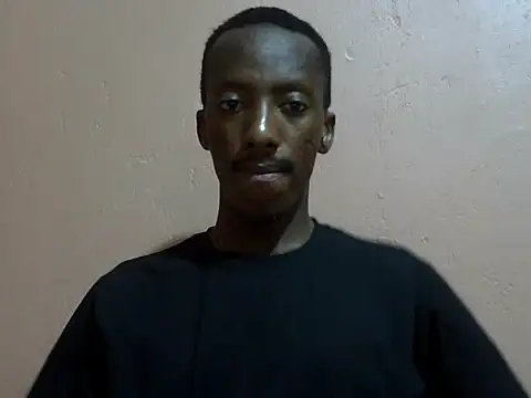 Snapshot of shadez94 chatting on September 15, 7:25 pm shadez94 online show from September 15, 7:25 pm