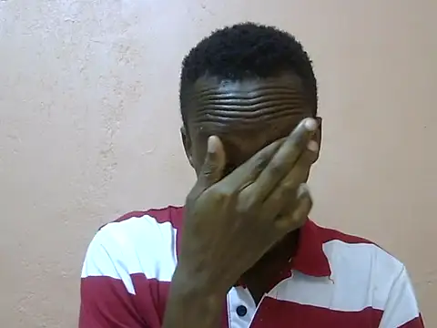 Snapshot of shadez94 chatting on November 1, 7:10 am shadez94 online show from November 1, 7:10 am