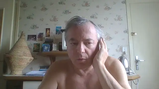 Snapshot of gegevincent chatting on April 3, 1:09 pm gegevincent online show from April 3, 1:09 pm