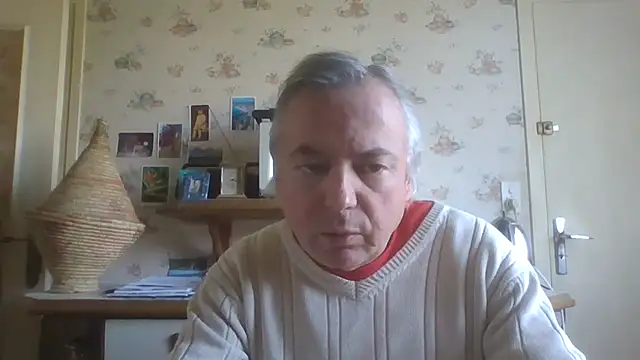 Snapshot of gegevincent chatting on April 5, 11:18 am gegevincent online show from April 5, 11:18 am