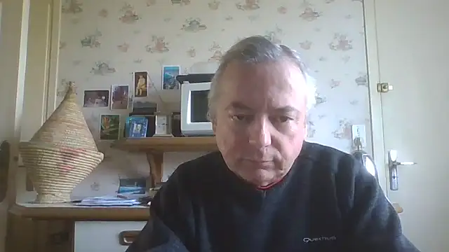 Snapshot of gegevincent chatting on April 18, 11:14 am gegevincent online show from April 18, 11:14 am