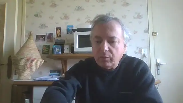 Snapshot of gegevincent chatting on April 27, 10:46 am gegevincent online show from April 27, 10:46 am