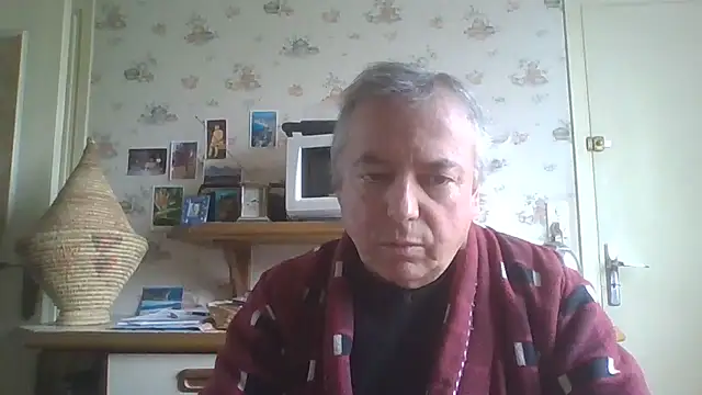 Snapshot of gegevincent chatting on May 6, 11:26 am gegevincent online show from May 6, 11:26 am