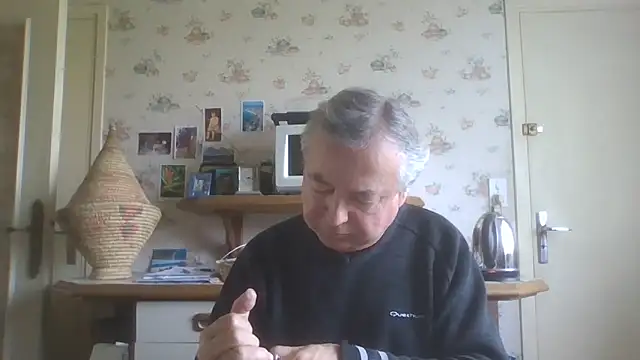 Snapshot of gegevincent chatting on May 7, 11:15 am gegevincent online show from May 7, 11:15 am