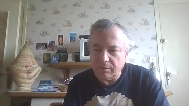 Snapshot of gegevincent chatting on May 8, 12:54 pm gegevincent online show from May 8, 12:54 pm