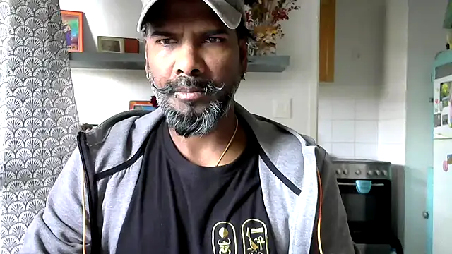Snapshot of frenchblackc31 chatting on May 13, 8:44 am frenchblackc31 online show from May 13, 8:44 am
