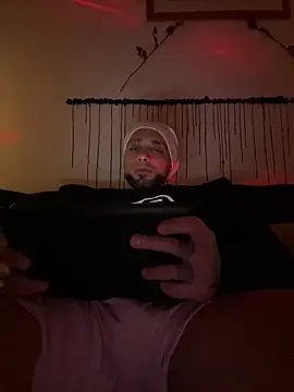 1Richrichard1 online show from May 8, 9:31 pm