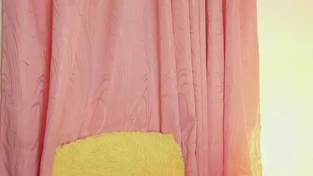 Alanaloiiss  online show from April 1, 4:24 am