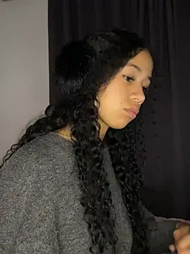 jadee8 online show from March 13, 11:33 pm