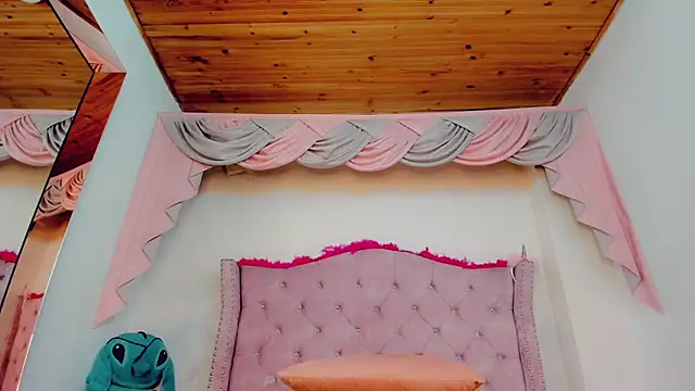  Abby white  online show from October 2, 9:00 pm