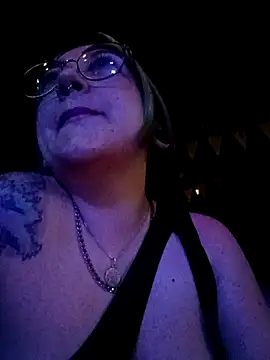 Snapshot of Dulcedeanis chatting on February 17, 1:13 am Dulcedeanis online show from February 17, 1:13 am