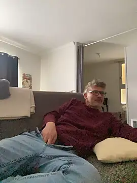 max219 online show from January 18, 1:59 pm