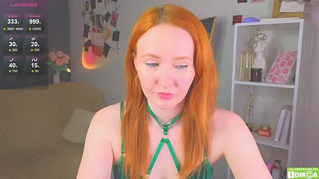 JoyceJones online show from October 11, 7:34 pm