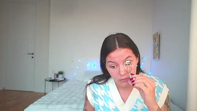 Snapshot of EwelynScott chatting on October 6, 3:48 am EwelynScott online show from October 6, 3:48 am