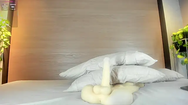 alexamonroe  online show from January 18, 5:17 pm