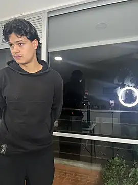 Rose-andres online show from April 7, 3:18 am