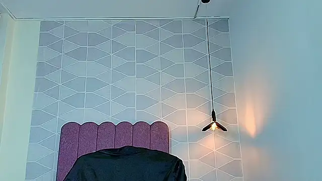 Aly Loving online show from November 10, 8:08 pm