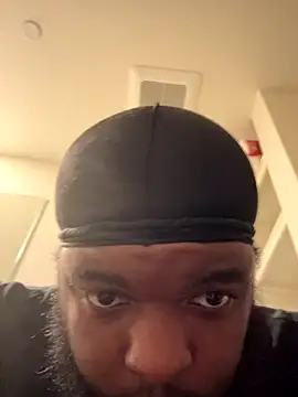 sneakdalink online show from November 18, 5:39 pm