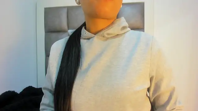 Mia lopez   online show from October 17, 11:57 am