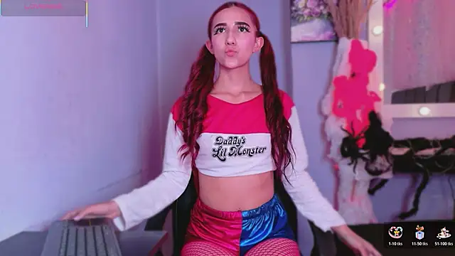 NataliaPrada s online show from October 31, 7:04 pm