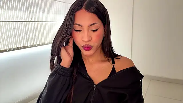 clara evanss s online show from February 22, 4:05 pm