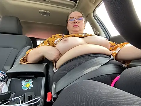 GirlSquirt online show from October 28, 4:42 pm