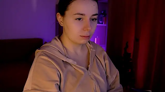 Snapshot of Di_na_Bell chatting on January 16, 6:50 am Di na Bell online show from January 16, 6:50 am