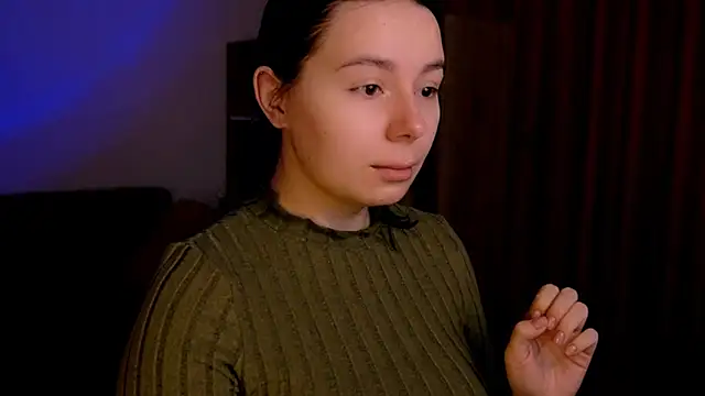 Snapshot of Di_na_Bell chatting on February 19, 7:04 am Di na Bell online show from February 19, 7:04 am