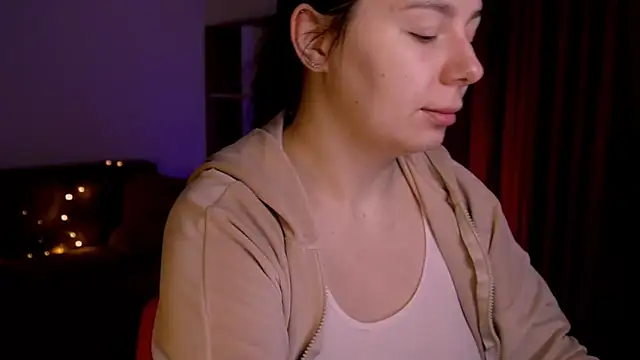 Snapshot of Di_na_Bell chatting on February 26, 6:34 am Di na Bell online show from February 26, 6:34 am