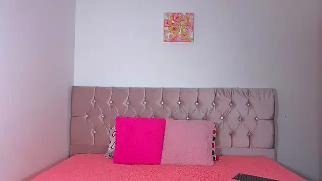 cuteeimy online show from September 12, 4:51 pm