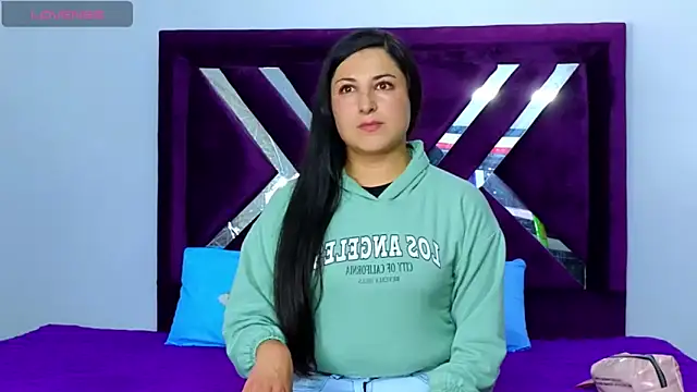 cuteeimy online show from October 18, 7:14 pm