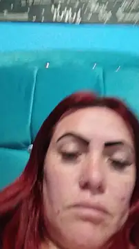 carolinhe  online show from November 25, 2:00 am