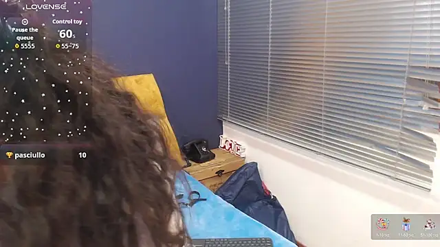 KendraaSimons online show from November 7, 8:20 pm