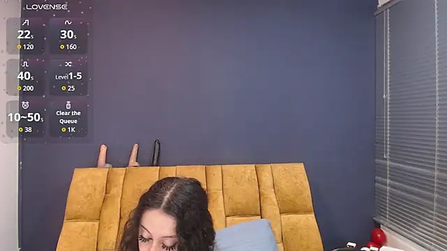 KendraaSimons online show from February 4, 8:03 pm