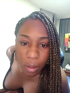 MONIQUE-LAMOUR online show from March 4, 12:22 pm