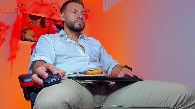 DIMITRI MASTEER online show from October 17, 9:39 pm