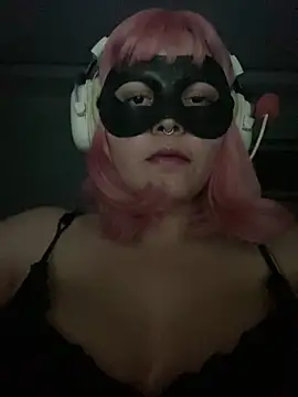 loveloly  online show from April 3, 3:59 am