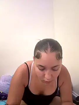 babykalirose online show from September 22, 11:29 pm