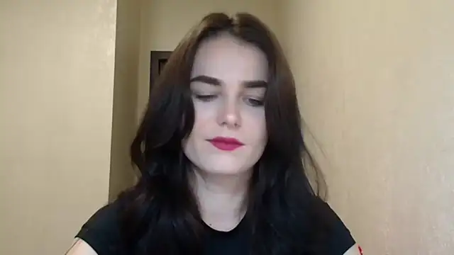 Silviaa a online show from February 14, 5:10 pm