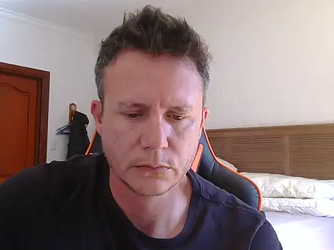 TroyDieselXXX online show from May 28, 9:17 am