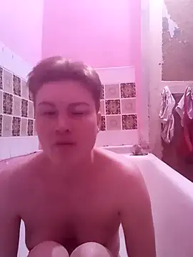 MoonIrene online show from February 16, 11:50 am