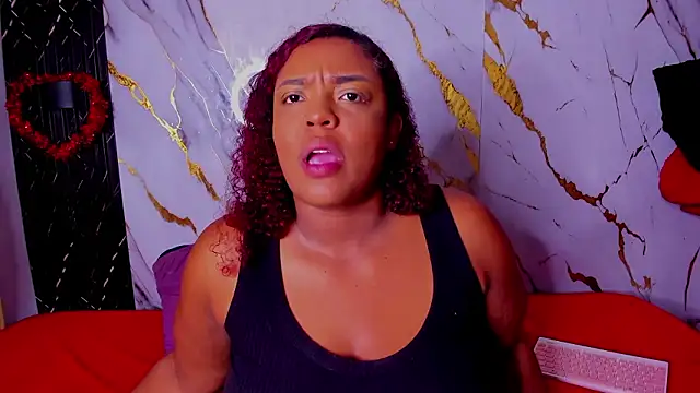 Snapshot of Alaia_Gutierrez chatting on January 15, 9:51 pm Alaia Gutierrez online show from January 15, 9:51 pm